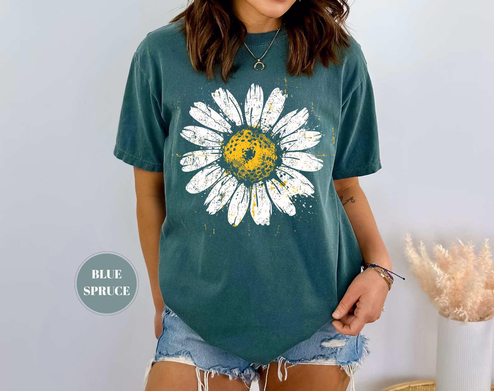 Distressed Big Daisy T-Shirt